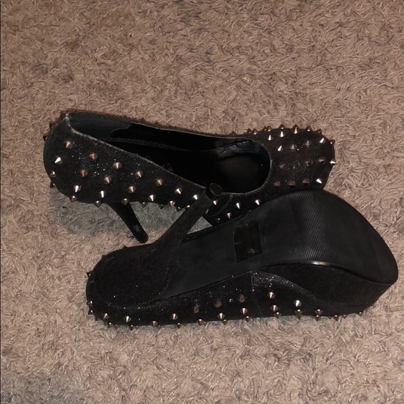 Women’s heels - Picture 3 of 3